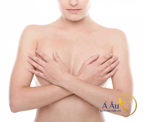 Nâng ngực có tác hại hay lợi ích gì không ?